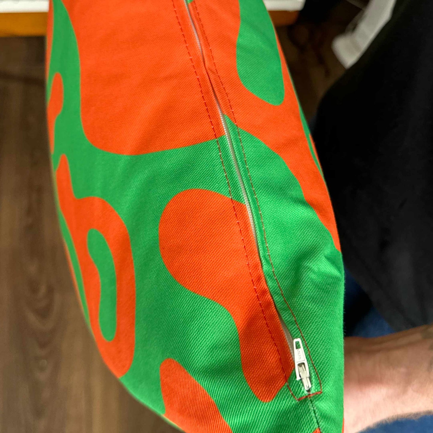 CAMO FIZZFLIP CUSHION LIMITED EDITION